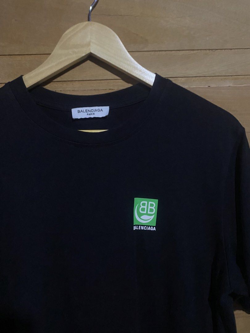 Balenciaga shirt (Category: Tshirts & Polo Shirts ) located in Manila. Submitted by sixbysix (Listing ID 1455315496, Image 2). Description: Dimes 23x27 CR: 9.5/10 Condi: 9.5/10 No issue .