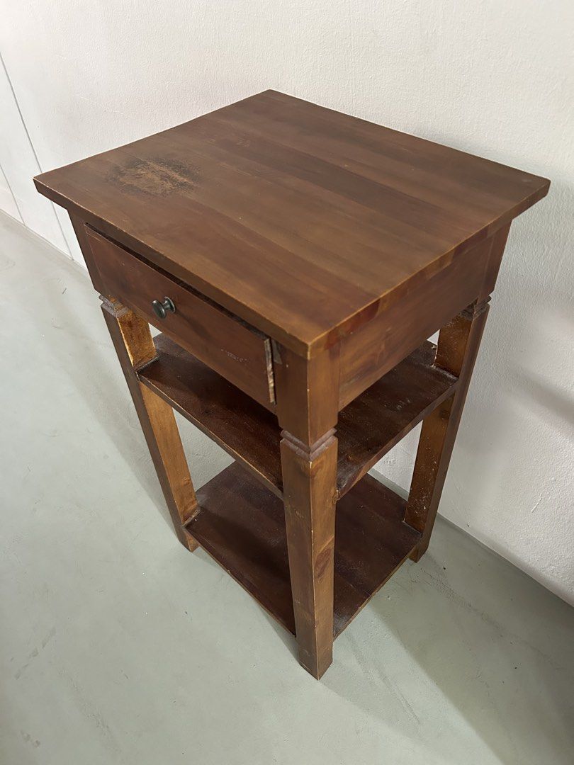 bedside table (Category: Shelves, Cabinets & Racks) located in Singapore. Submitted by deamore008 (Listing ID 1455147191, Image 1). Description: First come first served. Item is already outside the unit. Don’t have to make appointment. Just let me know when you want to collect. Collection is at Blk 458 Pasir Ris Drive 6. Must collect before Friday 3pm Aug 14th. .