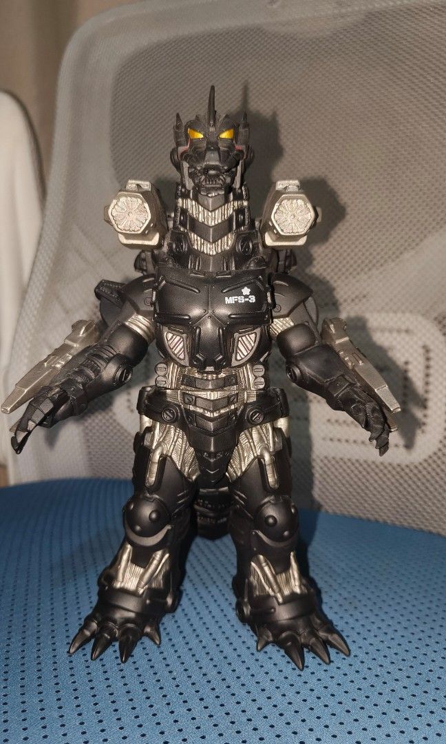 Black MechaGodzilla (Category: Figurines & Statues) located in Quezon City. Submitted by marvs0088 (Listing ID 1455256369, Image 1). Description: .