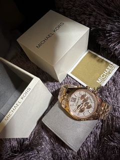 (Category: ) located in . Submitted by katespade140376 (Listing ID 1455311323, Image 1). Description: .