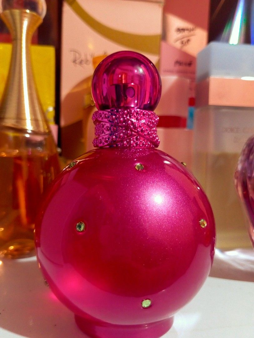 Britney Spears Fantasy and Curious Perfume (Category: Fragrance & Deodorants) located in Cavite. Submitted by aether-elementph_11 (Listing ID 1455188792, Image 2). Description: Britney Spears Perfumes 100% Original 📍 Fantasy 100ML EDP Brand New Curious 100ML EDP Brand New FRESH FROM ITALY 🇮🇹 LOCATION CAVITE CITY 📍.