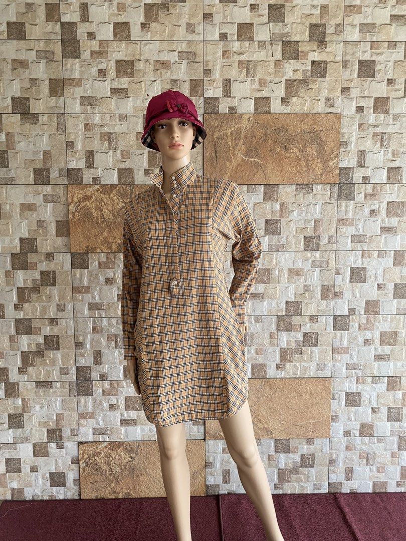 BURBERRY PLAID PRINT MINI DRESS (Category: Luxury Accessories) located in Bacolod City. Submitted by timelessbyjosh (Listing ID 1455231277, Image 1). Description: BEST FOR FORMAL OUTFITS SIZE : UK 2 , US 0 ACTUAL COLOR : SHADES OF BROWN COLOR RATE : 10 OUT OF 10 CONDITION : NEAR NEW MATERIAL : 100 % COTTON MADE IN : ITALY FLAWS : NONE DIMENSIONS LENGTH - 35 WIDTH ( ARMPIT TO ARMPIT ) - 17. 5 WAIST - 33 ( ADJUSTABLE ) SLEEVE LENGTH ( ARMPIT TO WRI