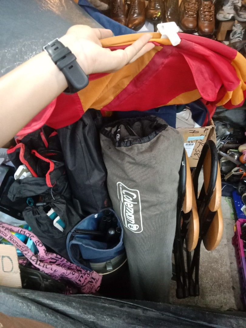 Camping chairs,bed,tent (Category: Hiking & Camping) located in Valenzuela. Submitted by japansurplus2020 (Listing ID 1455230564, Image 1). Description: camping chairs 800 each pop up tent 800 bed 1500.
