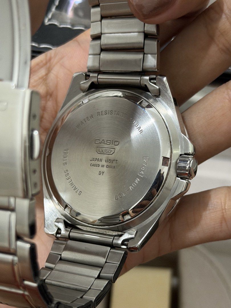 Casio Pepsi MDV-107 (Category: Men's Watches) located in Davao. Submitted by glydelleprgy (Listing ID 1455272816, Image 3). Description: Original/Authentic Complete Package with Hangtag, Module, International Warranty Card and Box Specifications Basic Information Case size (Lx Wx H) 49.5 × 44.2 × 12.1 mm Weight 144 g Case and bezel material Stainless steel / Aluminum Band Stainless Steel Band One-touch 3-fold Clasp Water resistance 200-meter wate