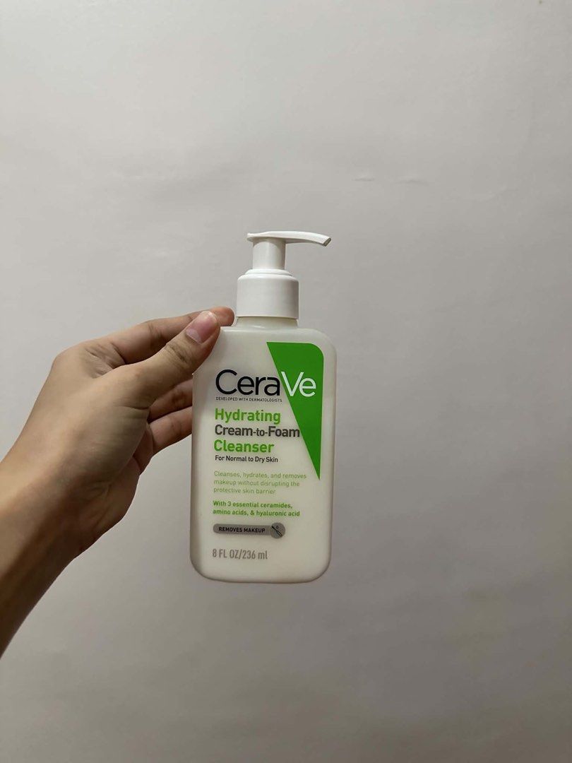 Cerave Cream to Foam Cleanser (Category: Face Care) located in Manila. Submitted by rizmnl (Listing ID 1455231616, Image 1). Description: 70-75% full Bought from official orange app Bought for ₱1,200 + ✅PM for lower price:) and inquiries ✅Can ship immediately.