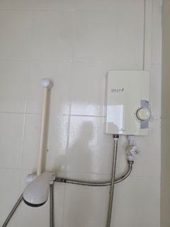(Category: ) located in . Submitted by hellohengonghuatar (Listing ID 1455227769, Image 1). Description: .