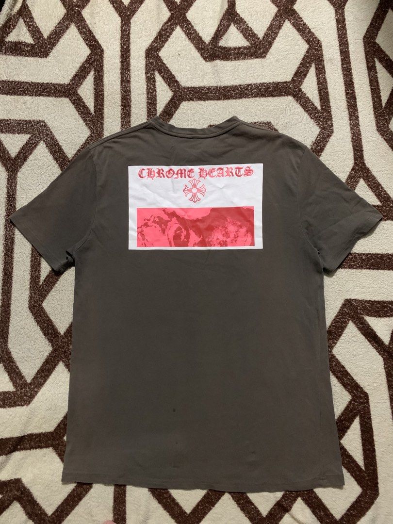 CHROME HEARTS T-SHIRT OFF ONLY (Category: Tshirts & Polo Shirts ) located in Calumpit. Submitted by sidethrift25 (Listing ID 1455308156, Image 2). Description: WIDTH- 21 LENGTH-29 LARGE DIMES MISSING TAG GOOD CONDITION , NEEDS WASH COLOERATE 8.9/10.