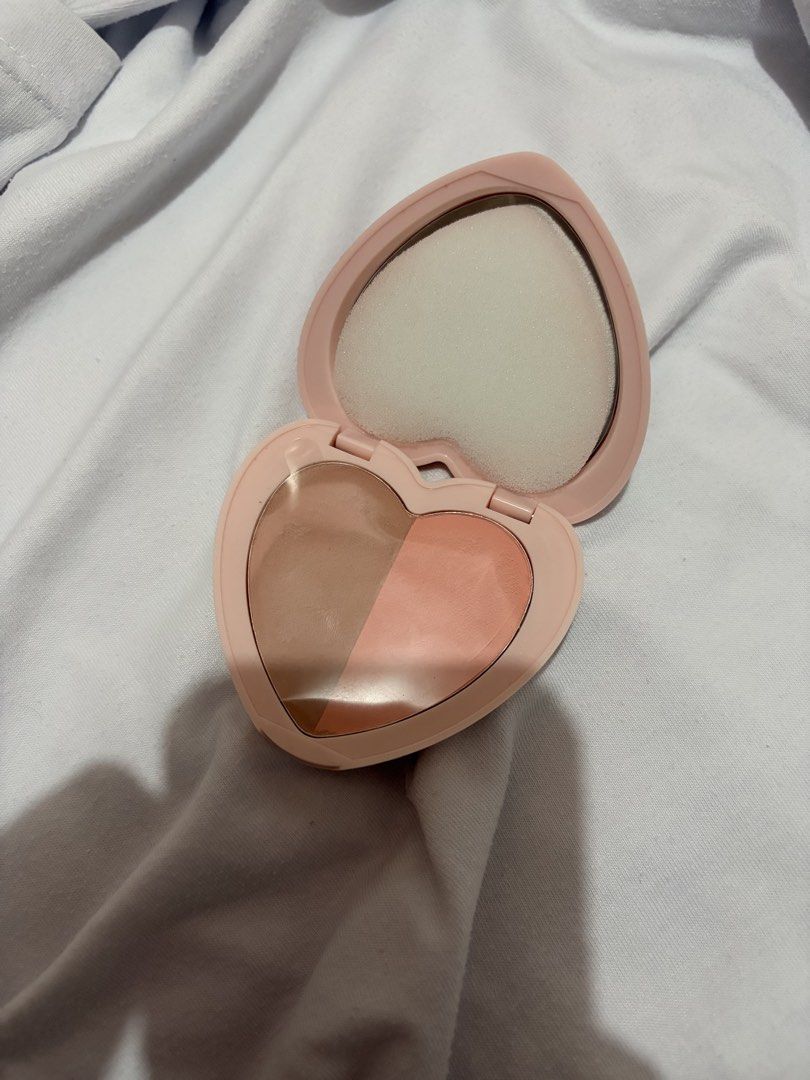 Chuchu Beauty Heart Blush Duo (Category: Makeup) located in Agdangan. Submitted by luckylabel26 (Listing ID 1455254109, Image 3). Description: never been used ( too light for my skin tone ) - LAST PIC IS THE ITEMS I AM DECLUTTERING (incase interested).