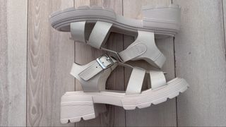 （分類：）位於 。 由 lizwll0213 提交（商品編號 1455227992，圖片 1）。簡介： 。