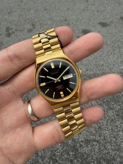(Category: ) located in . Submitted by arrowvintagewatches (Listing ID 1455281741, Image 1). Description: .