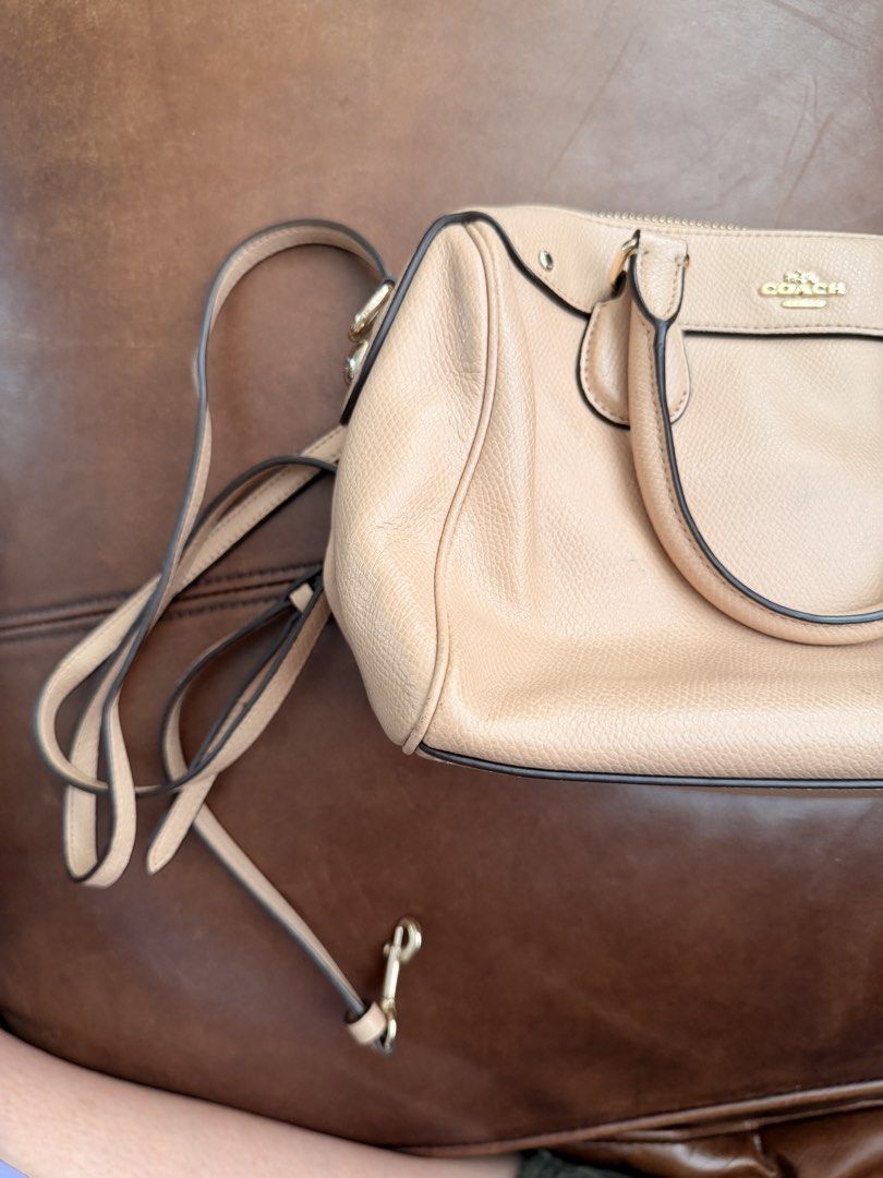 Coach Pebble Leather Satchel Bag Beige (Category: Luxury Bags & Wallets) located in Taguig. Submitted by sourcedbym (Listing ID 1455252717, Image 2). Description: - Authentic Coach bag - preloved! -8/10 condition.