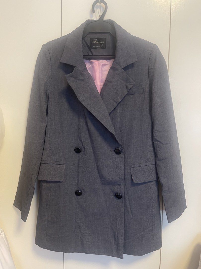 Coat Blazer (Category: Coats, Jackets and Outerwear) located in Manila. Submitted by alldayshoppinggirl (Listing ID 1455149390, Image 1). Description: .