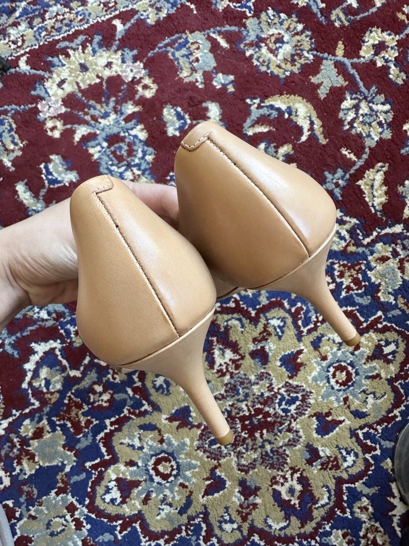 Cole Haan Nude Leather Pointed Toe Heels Size 8B (Category: Heels) located in Quezon City. Submitted by mellym00 (Listing ID 1455295564, Image 2). Description: - Brand: Cole Haan - Color: Nude - Material: Leather - Size: 8B Brand new and with added rubber soles by a professional cobbler .