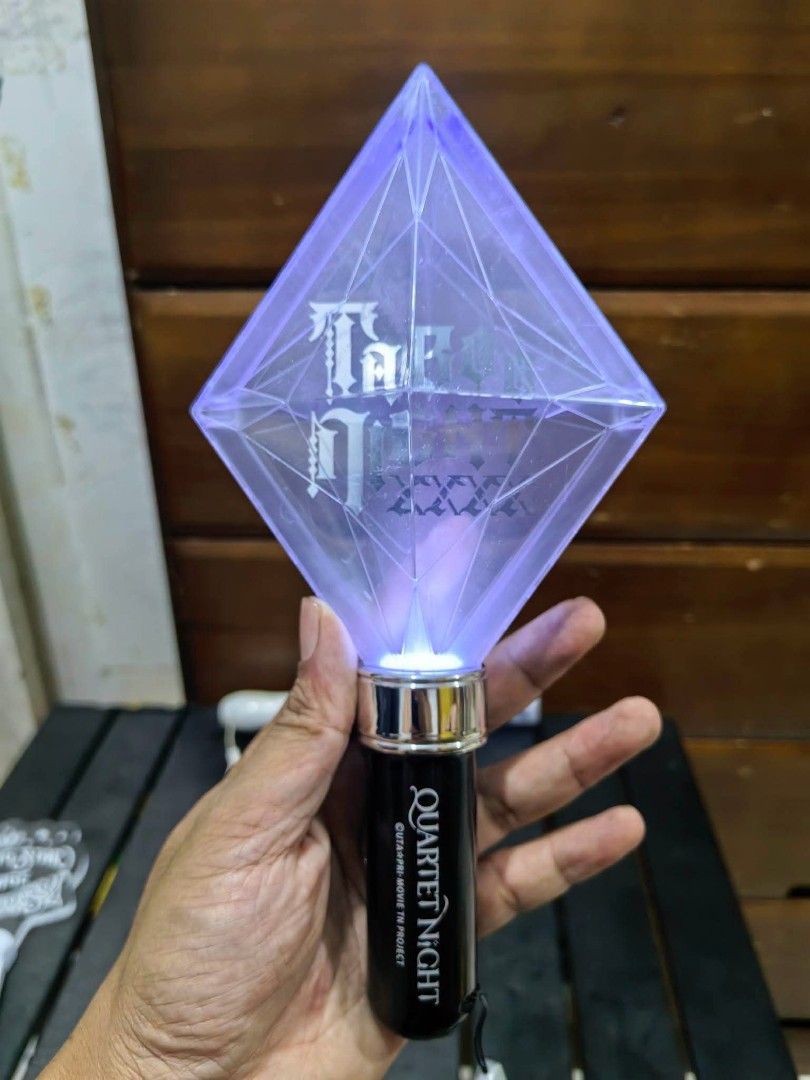 Concert Light (Category: Musical Instruments) located in Cebu City. Submitted by dudes_villanueva (Listing ID 1455234047, Image 1). Description: Concert Light 📌 In excellent working condition. 📌 3 AAA Battery operated (Not included).
