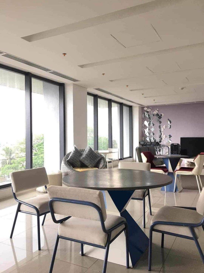 CONDO - EDSA MRT GMA- KAMUNING STATION (Category: Apartments & Condos) located in Manila. Submitted by carmela04 (Listing ID 1455228650, Image 2). Description: FOR RENT‼️ ELECTRIC BILL LANG BABAYARAN. Sunset View 🌇 1+1 18,500 ☑️ inclusion of monthly assoc dues, wifi, & water. ✅KUMPLETO NG GAMIT. UNIT OWNER HERE. 📍STUDIO 7 BY FILINVEST in EDSA Timog (807 Epifanio de los Santos Ave, Diliman, Quezon City, 1103 Metro Manila) beside 𝙆𝘼𝙈𝙐𝙉𝙄𝙉𝙂