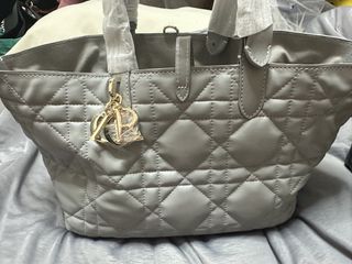 （分類：）位於 。 由 wolf_bag 提交（商品編號 1454451903，圖片 1）。簡介： 。