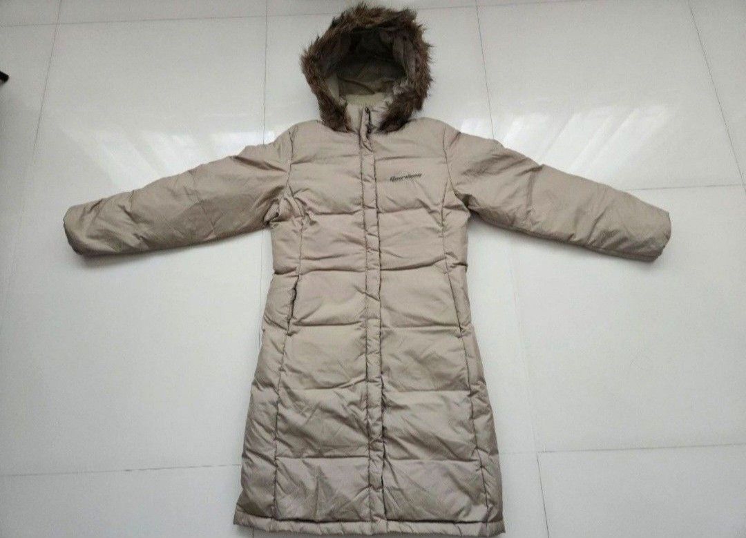 Down Jacket (Category: Coats, Jackets and Outerwear) located in Singapore. Submitted by ginger.flower (Listing ID 1455273186, Image 1). Description: - Brand: Giordana - Type: Down Puffer Jacket - Colour: Beige - Size: M (UK 10 / US 6) - Keeps you warm n stylish - Features: Detachable faux fur trimmed hood, layered design for warmth and protection - Condition: Great - Style: Suitable for winter wear and sub zero weather outdoor activities -Ptp: 50