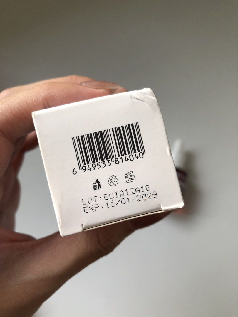 Dr. Leo AHA BHA PHA Peeling Serum Exfoliant 15ml (Category: Face Care) located in Pasig City. Submitted by _mayalexa (Listing ID 1455159766, Image 2). Description: - Dr. Leo AHA BHA PHA Peeling Serum - Swatched only for filming - Size: 15ml - Got this on May 2026 - Expiry Date: November 1, 2029.