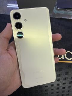(Category: ) located in . Submitted by handphonesales (Listing ID 1454990469, Image 1). Description: .