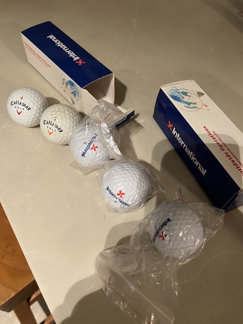 Golf balls (Category: Other Sports Equipment and Supplies) located in Singapore. Submitted by dragoat (Listing ID 1455264607, Image 1). Description: .