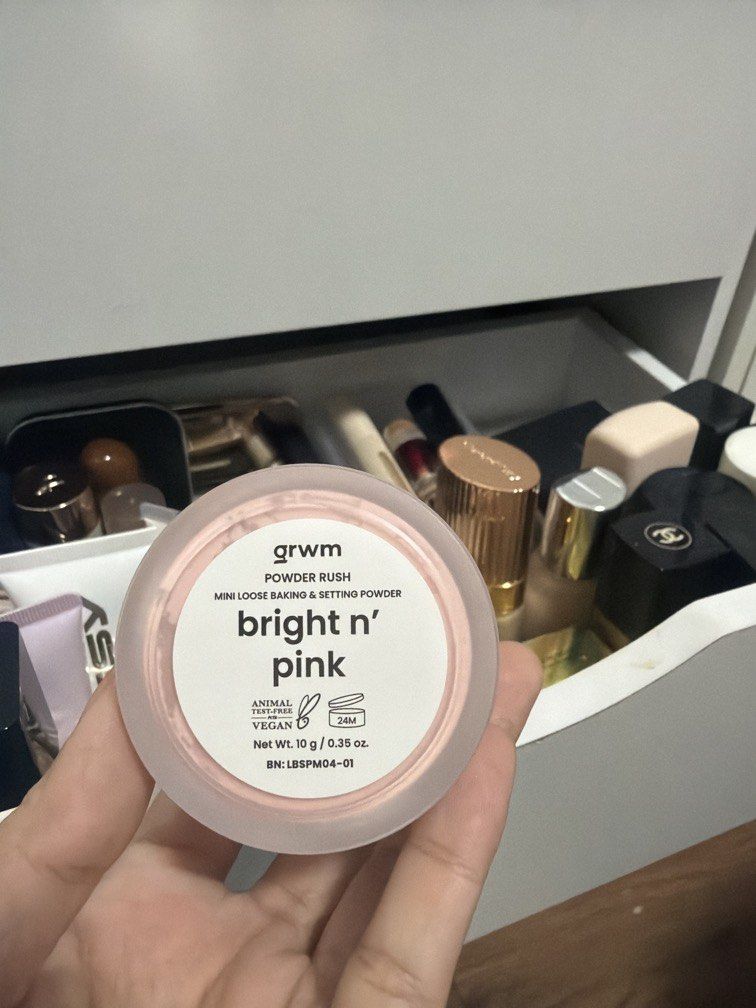 GRWM powder (Category: Makeup) located in Bulacan. Submitted by karisma_noverra (Listing ID 1455194343, Image 2). Description: Once lang nagamit.