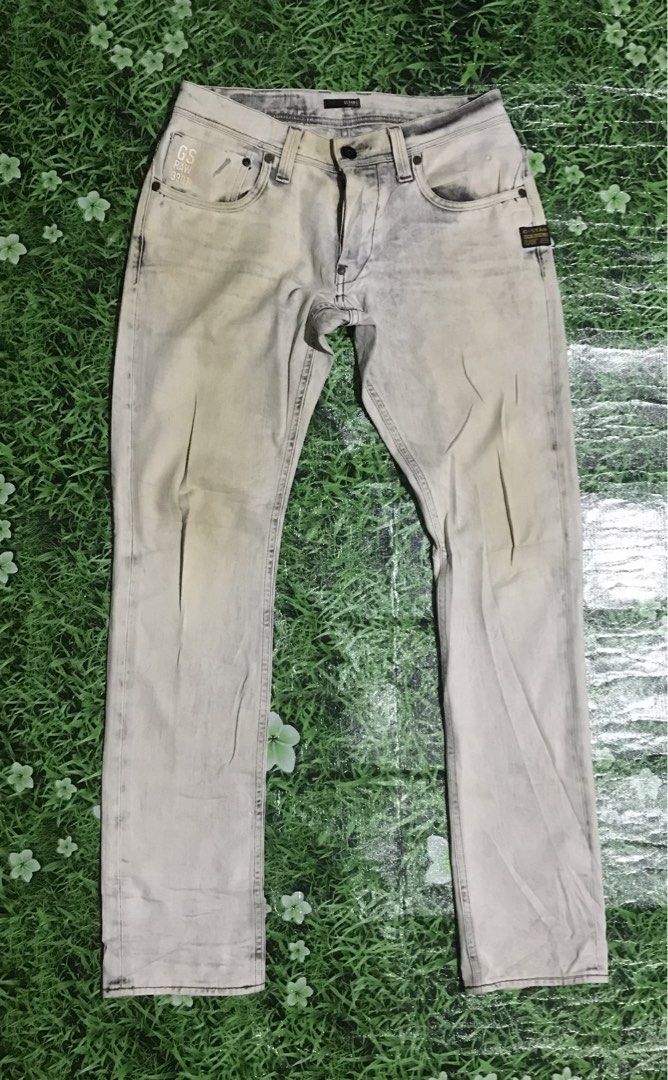 Gstar raw 3301 jeans buttonfly w30 (Category: Jeans) located in Cebu City. Submitted by nelsonix (Listing ID 1455203142, Image 2). Description: Gstar raw 3301 jeans buttonfly W30 Size small/30 W30 L39 Excellent condition Slim fit 30actual measure 10leg opening 7hem opening Need wash.