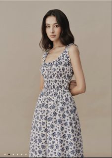 (Category: ) located in . Submitted by nattiewardrobe (Listing ID 1455295518, Image 1). Description: .