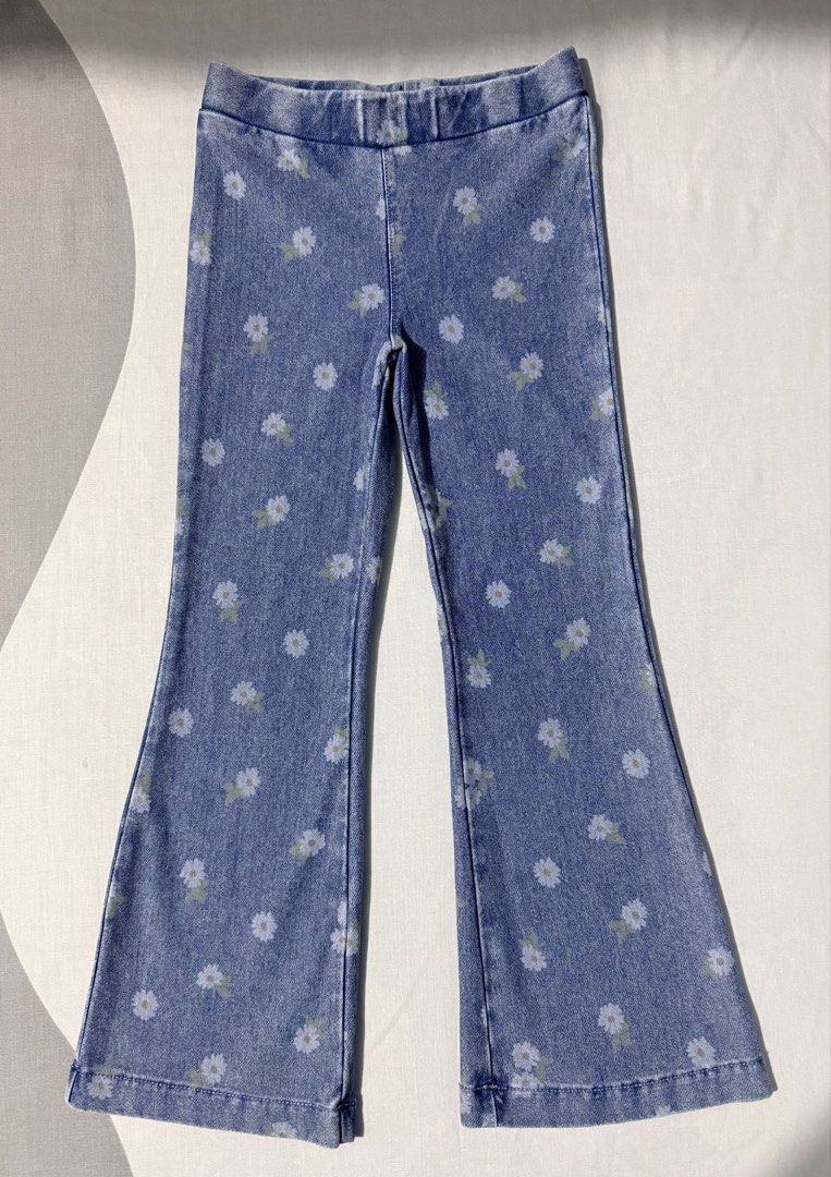 H&M Kids Bootcut Pants (Category: Babies & Kids Fashion) located in Las Pinas. Submitted by aubryan (Listing ID 1455199031, Image 1). Description: Size: 3-4 y ( fits til 5y).