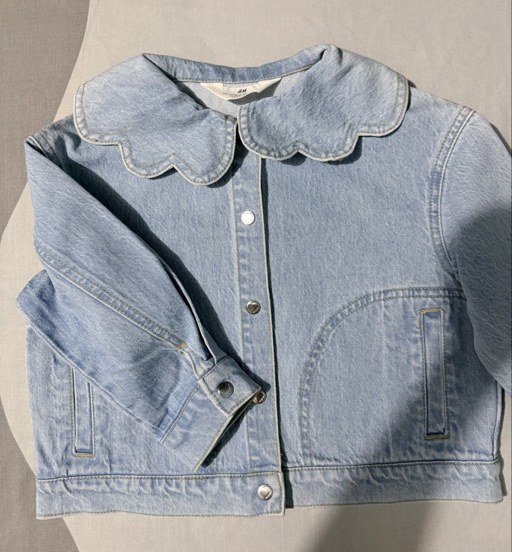 H&M Kids Denim Jacket (Category: Babies & Kids Fashion) located in Las Pinas. Submitted by aubryan (Listing ID 1455198090, Image 2). Description: Size : 2-4 y (fits to 5y).