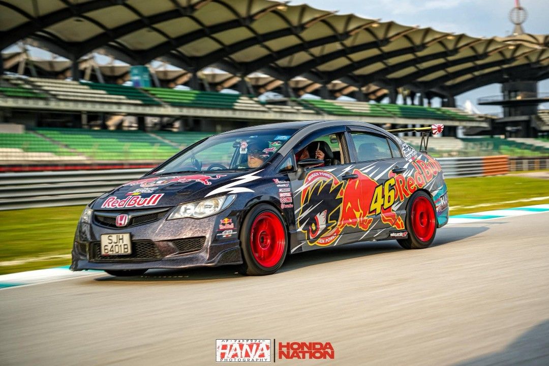 Honda Civic 2.0 Si (M) (Category: Used Cars) located in Singapore. Submitted by razirossi46 (Listing ID 1454893272, Image 2). Description: Fd2r convert RSP2 6 speed manual . rpf1 staggered setup ksport 3 way gas canistered high low body shift compression rebound. street legal hks with fd2r piping vtc 5800 redline 9500 Js Racing Gt wing carbon Mugen carbon bonnet Spoon aero mirrors carbon rear view mirror Rage 4 big piston BBK with 700 degrees pad