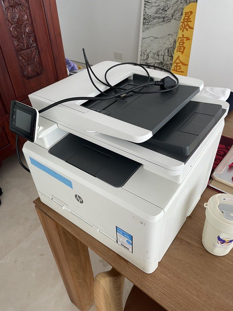 HP Printer (Category: Printers, Scanners & Copiers) located in Singapore. Submitted by gggg.sg (Listing ID 1455204264, Image 2). Description: Tell me the reason you want this printer if ur reselling or selling its parts im not giving it to u Giving away HP printer still has some ink inside .