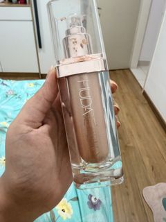 (Category: ) located in . Submitted by makeupcloset2025 (Listing ID 1455262379, Image 1). Description: .