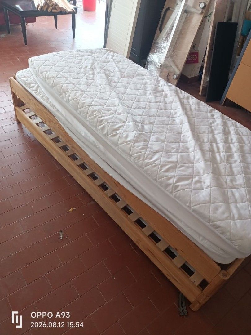 IKEA UTAKER STACKABLE BED (Category: Bed Frames & Mattresses) located in Kuala Lumpur. Submitted by madsom (Listing ID 1455266839, Image 1). Description: Ikea Utaker + 2 tilam ( bukan tilam ikea ) - masih cantik , ada crack 1 papan but still boleh guna , wassap saya utk lihat video - saya tak dpt reply sebab unlimited jadi terus wassap saya utk sebarang soalan,gambar,video . 0️⃣1️⃣6️⃣2️⃣7️⃣1️⃣6️⃣5️⃣4️⃣5️⃣ FREE DELIVERY ( SEMENANJUNG MSIA ) SAMPAI
