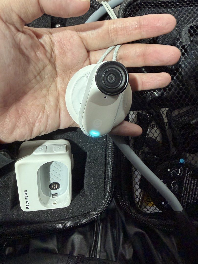 Insta 360 Go 3S (Category: Other Gadgets) located in Rodriguez. Submitted by immaaac (Listing ID 1455198251, Image 3). Description: Insta 360 Go 3S Ultimate Bundle Negotiable Insta 360 Go 3s Action Pod Charger Cable Lens Guard Magnetic Pendant Easy Clip Pivot Stand Arm Band Tripod POV holder Normal dents only Cracks tempered only Location: Montalban/QC/Pasig .