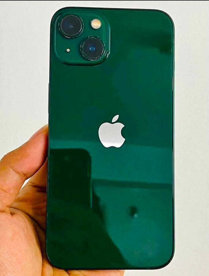 Iphone 13 (Category: iPhone 13 Series) located in Naic. Submitted by mconcrenio49636 (Listing ID 1455199759, Image 1). Description: WIFI USED & REPLACED BATTERY 100% BH FACE ID WORKING ALL WORKING MAKATI.