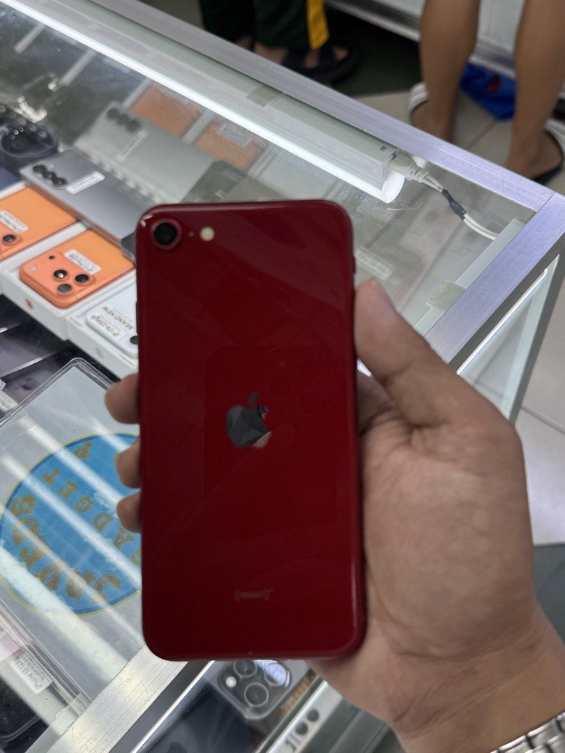 iPhone SE 3rd Gen (Category: iPhone SE Series) located in Manila. Submitted by ram-gadget-shop (Listing ID 1455150530, Image 2). Description: .