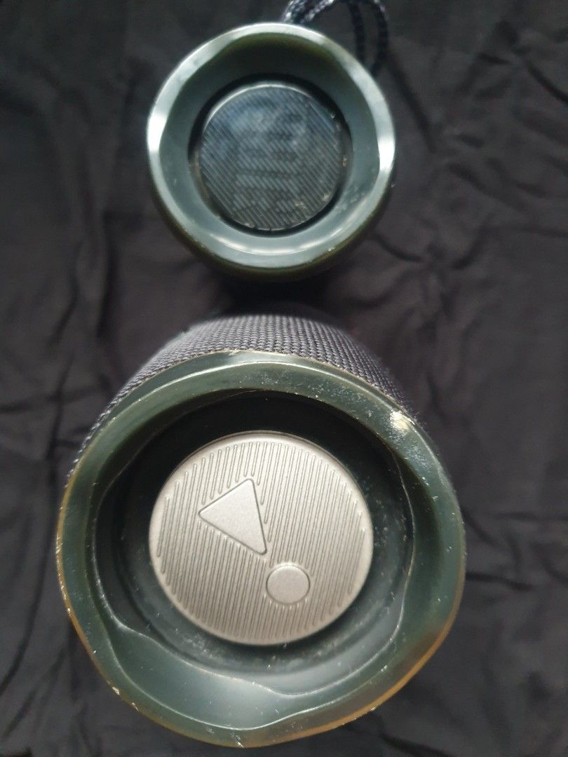 JBL Bluetooth Speaker (Category: Portable Music Players) located in Batangas. Submitted by jheyy15 (Listing ID 1455203041, Image 2). Description: Selling JBL Bluetoth Speaker Model: Charge 4 and Flip 4 Good Condition Matagal malobat rfs dna nagagamit pm lng po or call 09244404647 tnx.