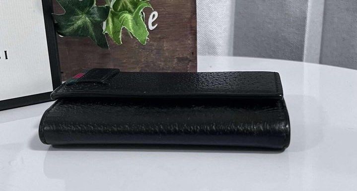 Key holder (Category: Luxury Bags & Wallets) located in Pasig City. Submitted by emashopaholic (Listing ID 1455184644, Image 3). Description: Brand new Gucci keycles With box, dust bag and paper bag Only ₱9500 SF c/o buyer Pasig Gcash/bdo/bpi.