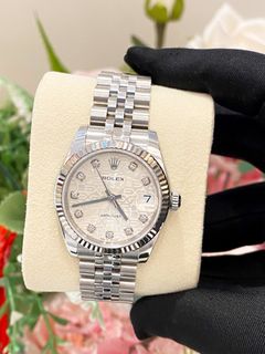 (Category: ) located in . Submitted by watchluxury888 (Listing ID 1455248722, Image 1). Description: .