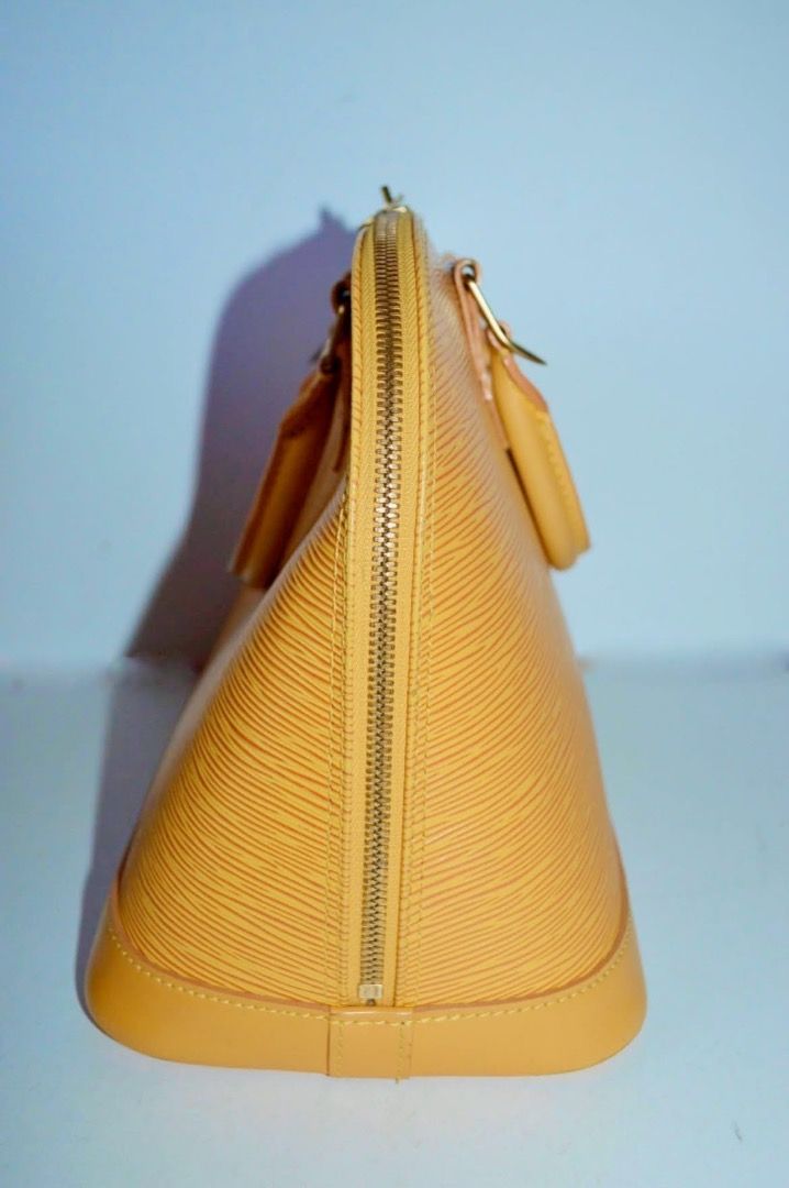 LOUIS VUITTON ALMA EPI (Category: Luxury Bags & Wallets) located in Cagayan de Oro. Submitted by moiobsession (Listing ID 1455257039, Image 2). Description: .
