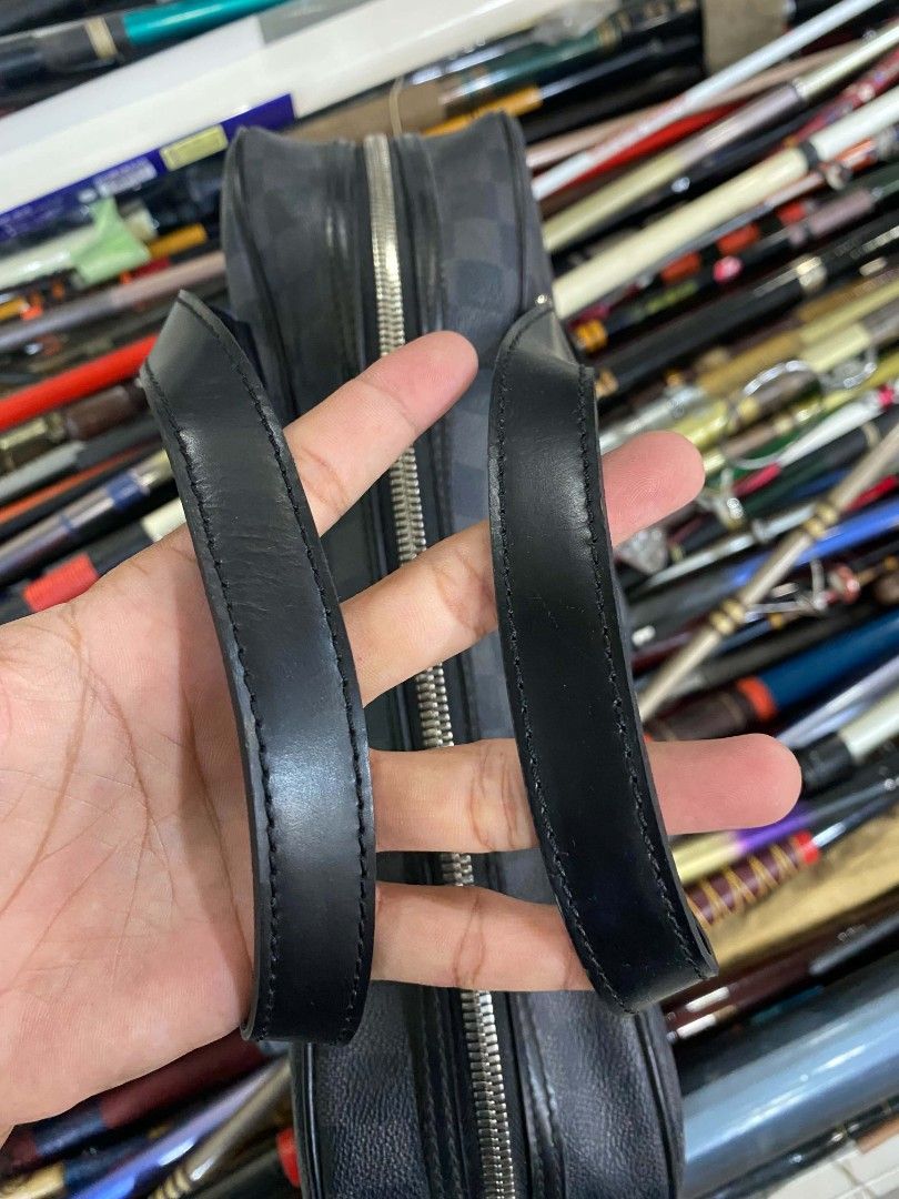 Louis Vuitton Damier Graphite Jorn Briefcase (Category: Luxury Bags & Wallets) located in Manila. Submitted by mikeed. (Listing ID 1455162385, Image 3). Description: Louis Vuitton Damier Graphite Jorn Briefcase minimal scratches at the bottom not noticeable price?11500.