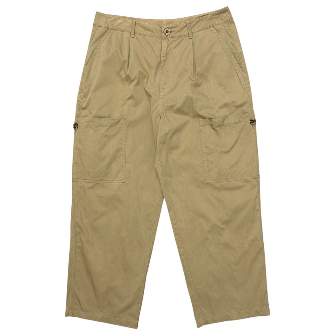 Maden Workwear Multipocket Baggy Pants (Category: Trousers) located in Dinalupihan. Submitted by brokencasket (Listing ID 1455288376, Image 1). Description: Maden Workwear Multipocket Baggy Pants Measurements on photo. Model Height 5’8 Color may vary due to lighting .