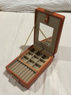 （分類：）位於 。 由 marblemarley 提交（商品編號 1455279527，圖片 1）。簡介： 。