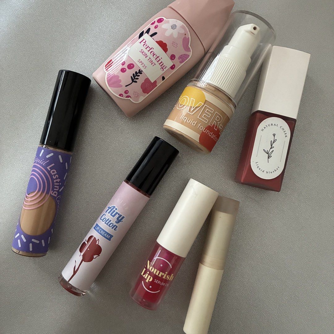 Makeup Bundle (Category: Makeup) located in Manila. Submitted by gabasta998 (Listing ID 1455229413, Image 1). Description: given by a friend as a bridesmaid gift in the US. Unbranded but very very good quality (US-made) all used but still around 60-95% full inclusions: -skin tint -foundation -concealer -lip and cheek mud -lip mud -lip balm -lip oil.