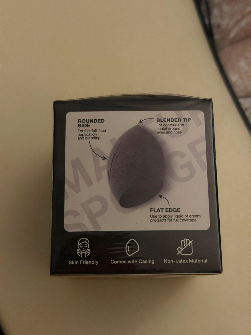 Makeup sponge (Category: Makeup) located in Penaga. Submitted by fynn_08 (Listing ID 1455237751, Image 1). Description: Buy 1 for Rm55 including postage Buy 2 Rm100 free postage.
