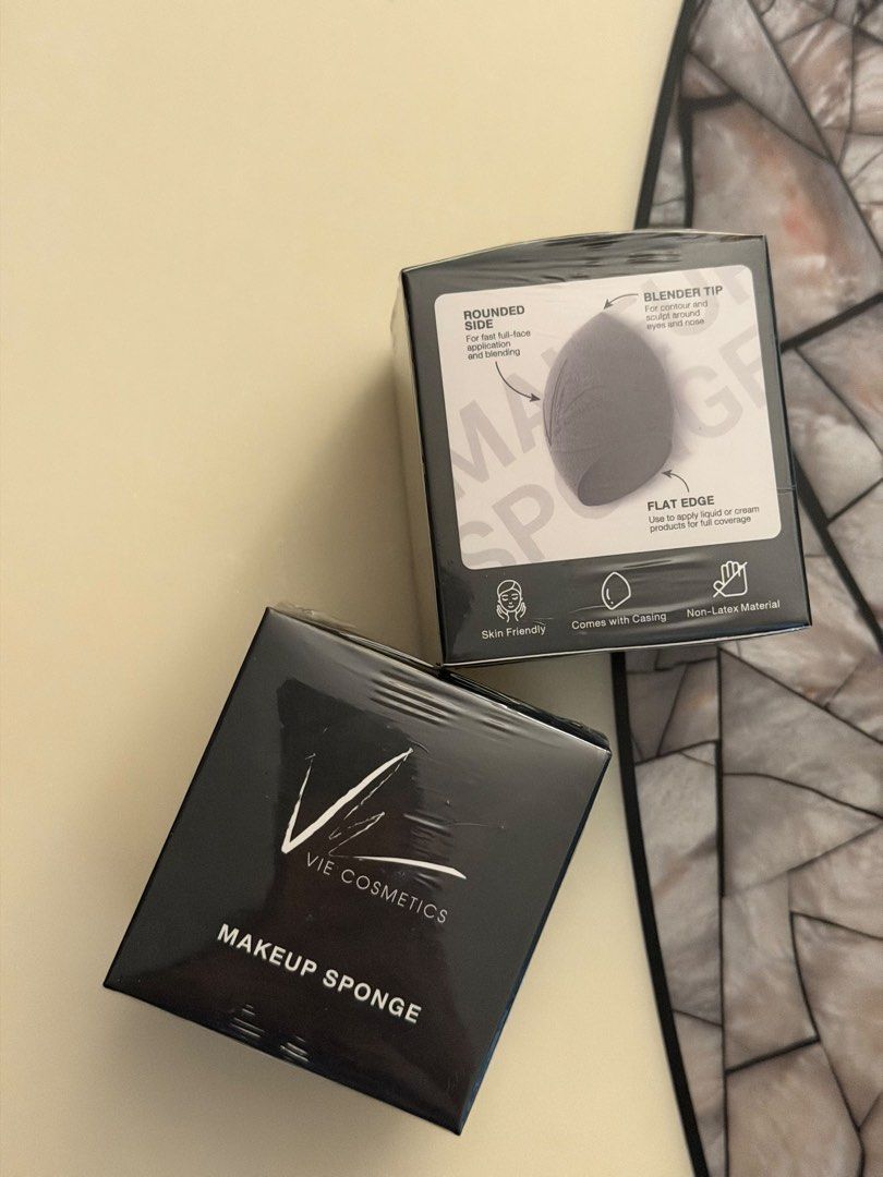 Makeup sponge (Category: Makeup) located in Penaga. Submitted by fynn_08 (Listing ID 1455237751, Image 2). Description: Buy 1 for Rm55 including postage Buy 2 Rm100 free postage.