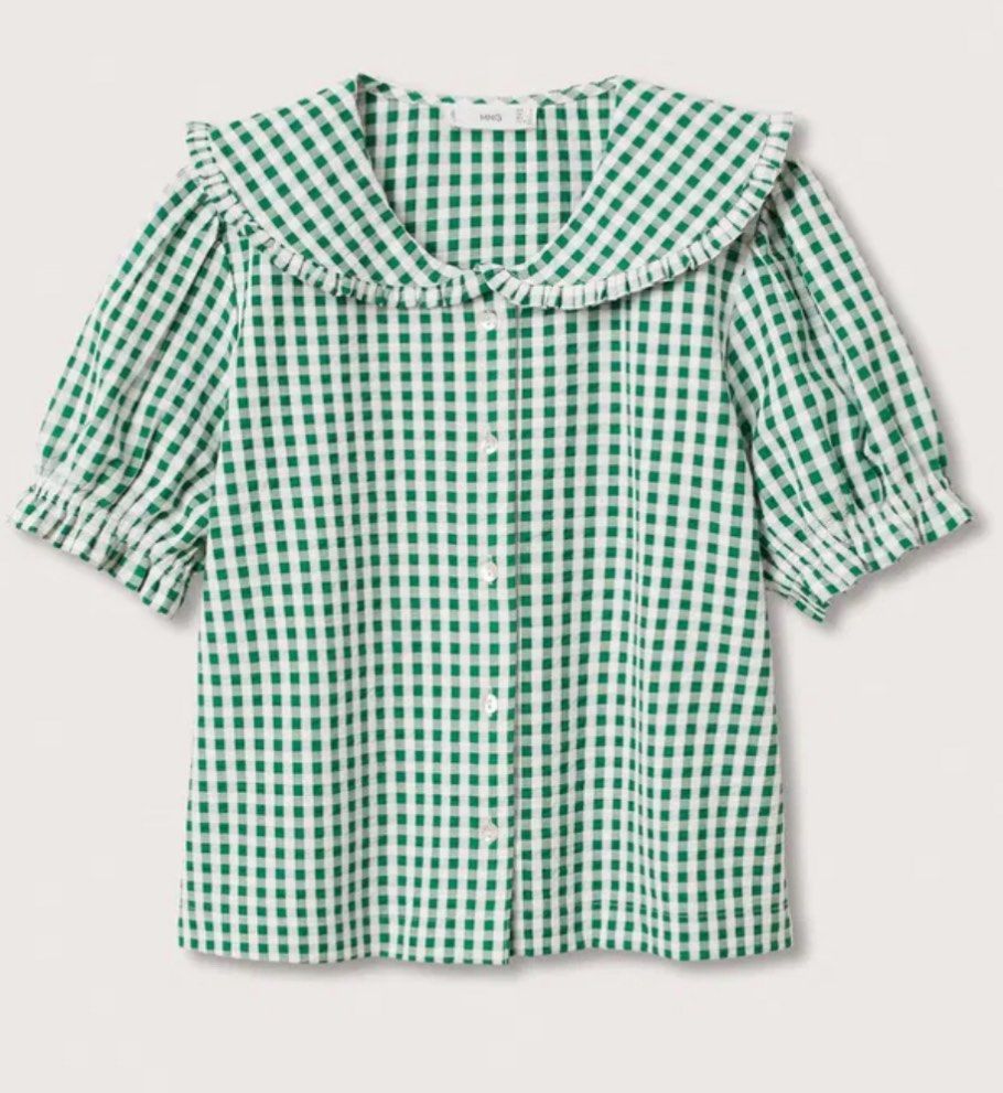 Mango MNG Green Gingham Peter Pan Collar Puff Sleeve Blouse (Category: Blouses) located in Quezon City. Submitted by dietmountaindew_00 (Listing ID 1455206500, Image 2). Description: - Authentic Mango bought in-store - Size XS would fit XS-S frames - Rfs not my style anymore - Tags Zara Mango Uniqlo Brandy Melville Hollister Bershka Monki Stradivarius - Sl nego .