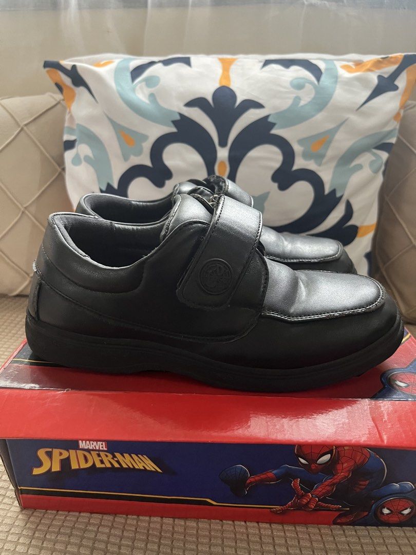 Marvel Spider-Man Black Velcro Shoes Size 35 (Category: Babies & Kids Fashion) located in Las Pinas. Submitted by fechai (Listing ID 1455153997, Image 3). Description: - Black school shoes with Spider-Man theme - Easy velcro straps for kids - Size 35 - Good for everyday wear or school - Comes with original box.