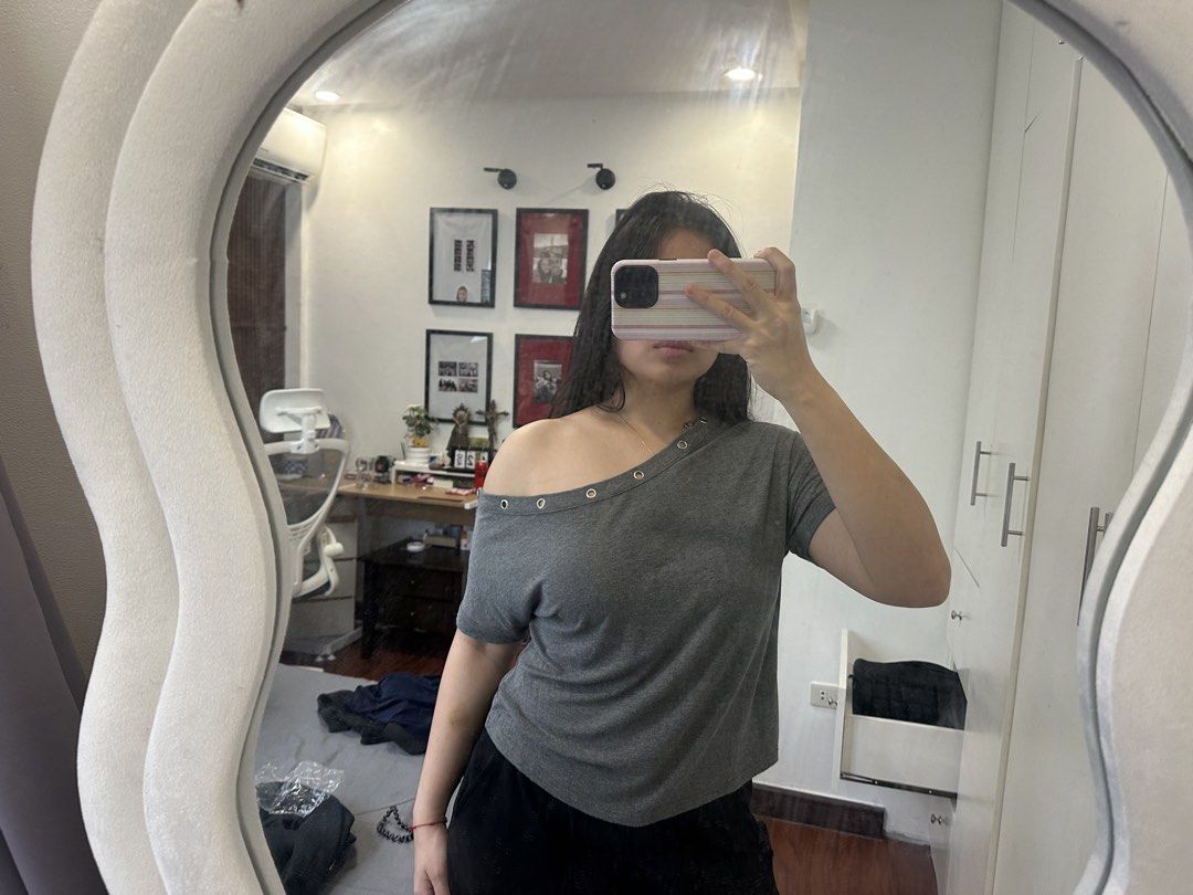 Moxie off shoulder top from Pacsun (Category: Others Tops) located in San Fernando. Submitted by margauxgrciaa (Listing ID 1455220255, Image 2). Description: •Almost brand new off shoulder top from pacsun •no sign of damages •worn once •size M (a little oversized so can fit L) •msrp: $38.99 = php 2,000 selling for php 1,100.
