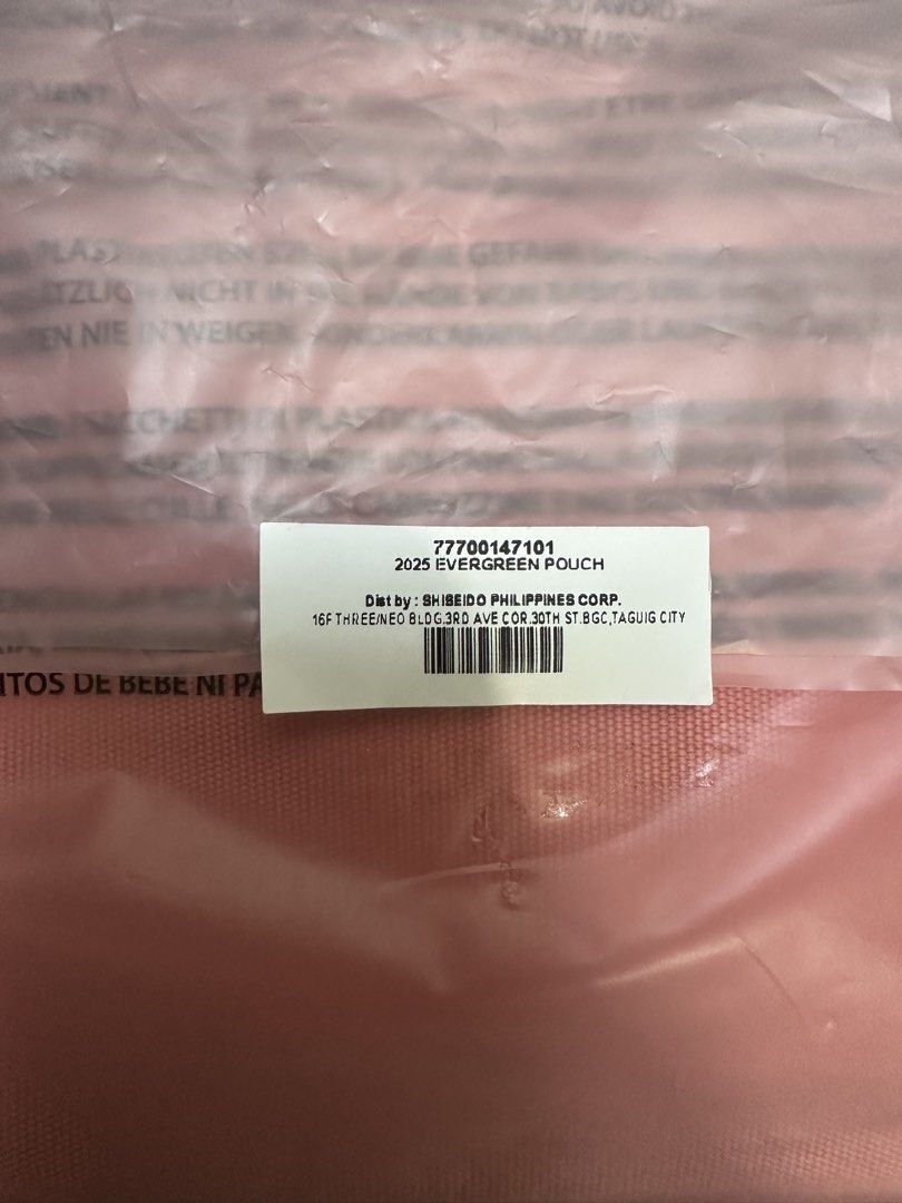 NARS Evergreen Pouch (Category: Makeup) located in Cebu City. Submitted by cebucitybased (Listing ID 1455228286, Image 2). Description: Brand New.